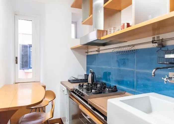 Welcome To The Colossehome Daire *